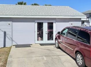 216 N 5th St, Flagler Beach, FL 32136