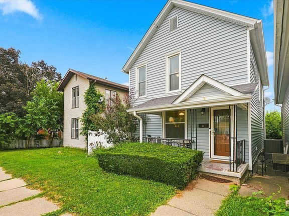 3rd image of 580 Nevada St