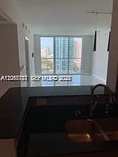 One Miami East Condo — Photo 4