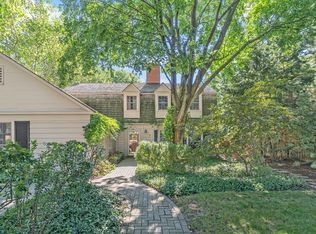 1222 Greenwood St, Evanston, IL 60201