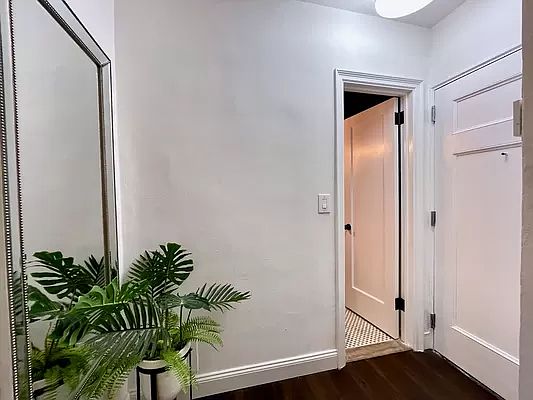 4th image of 5 Tudor City Pl APT 2110