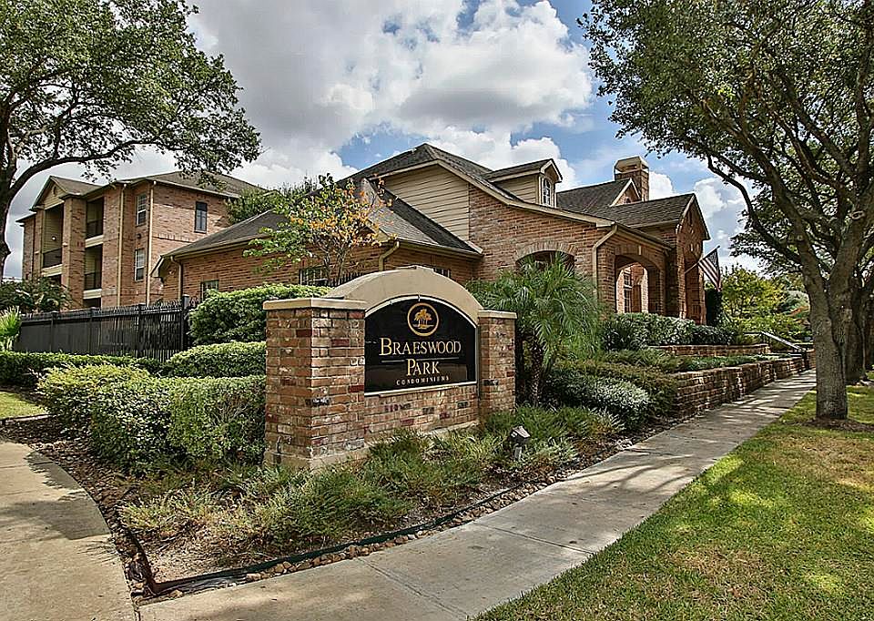 1st image of 2255 Braeswood Park Dr APT 117