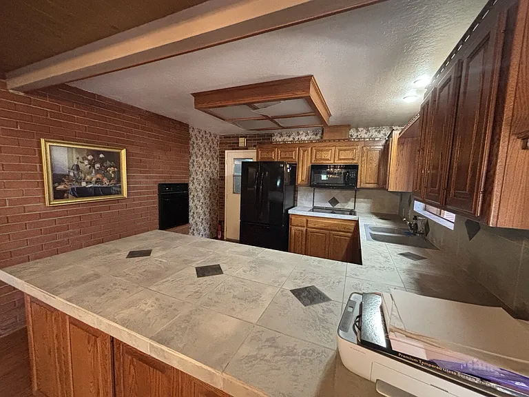 2699 Westwood Dr — Photo 9