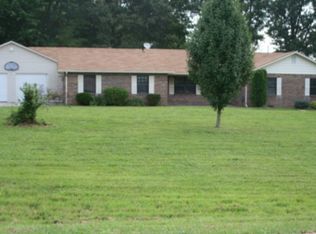 830 Meadow Creek Dr, Oneida, TN 37841