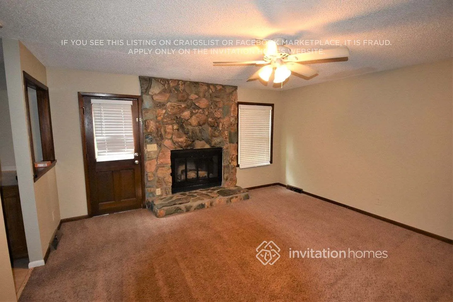 306 Kingsley Dr Charlotte, NC 28270 — Photo 3