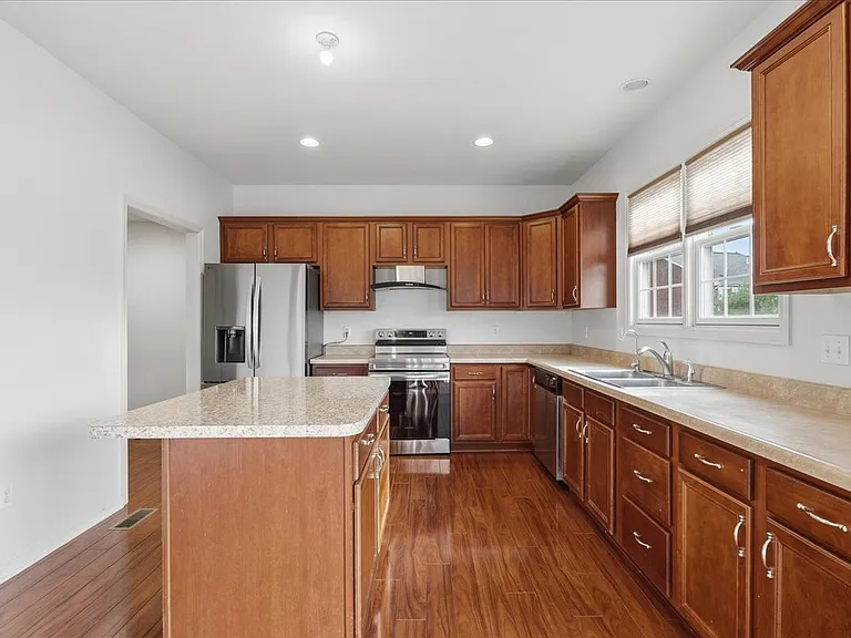 340 Marshall Heights Dr #2700 — Photo 7
