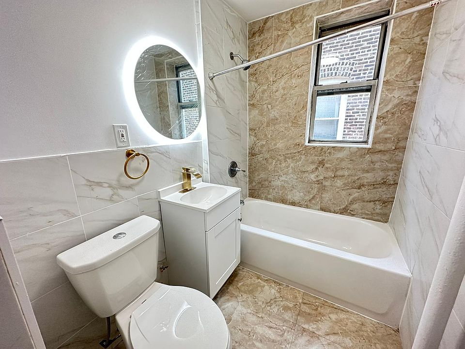 2nd image of 385 Danforth Ave #9E