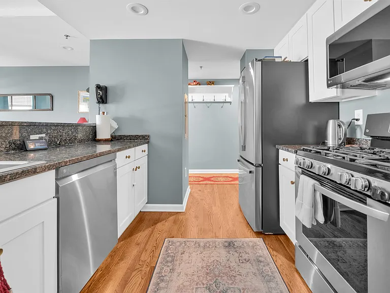 920 Jefferson St #604 — Photo 5