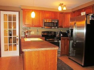 469 Rambling Rd, East Amherst, NY 14051