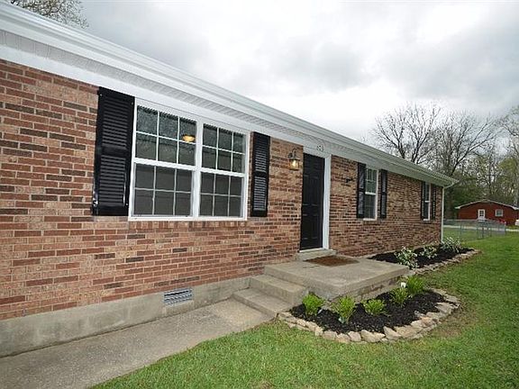 4th image of 303 Peachtree Ln