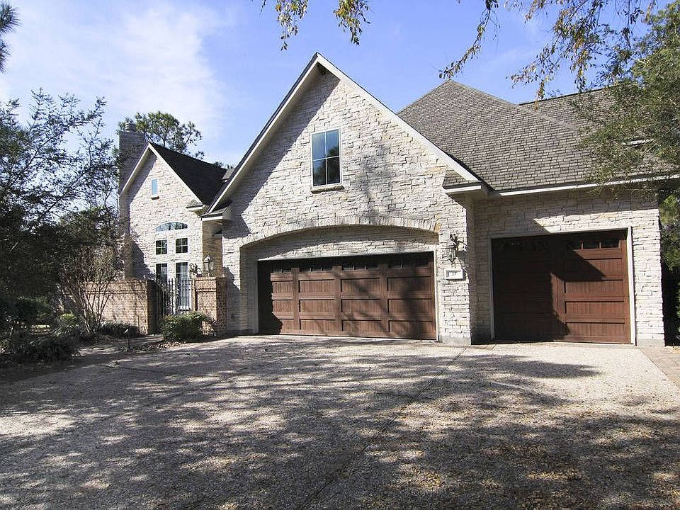 2nd image of 38 Hunnewell Ct