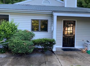 21 Gardner Dr, Westerly, RI 02891