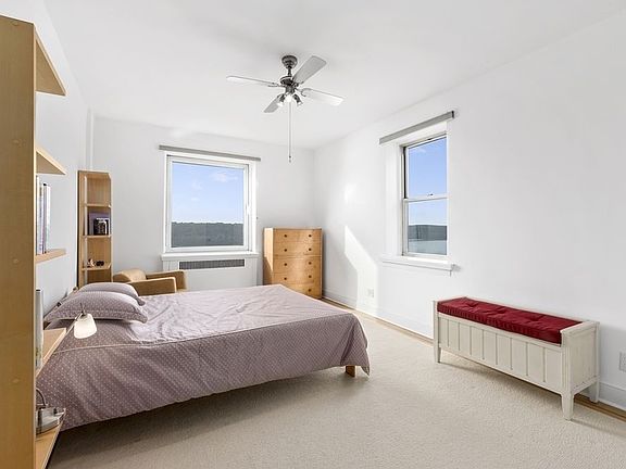 5th image of 23 Chittenden Ave #5B
