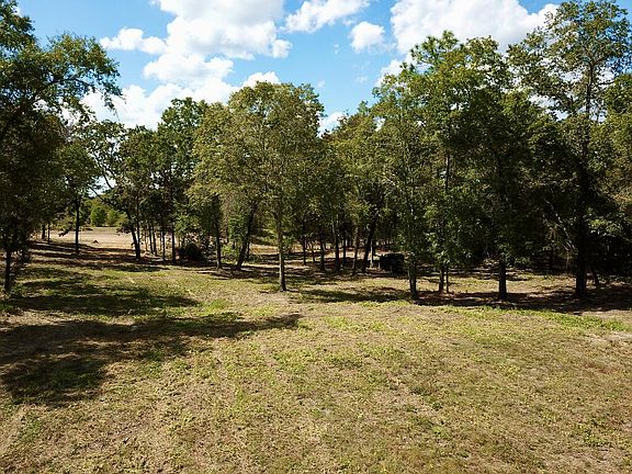 3rd image of Twin Creek Rd