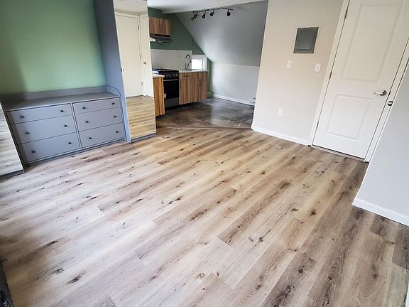 5th image of 172 Isabella Ave #3