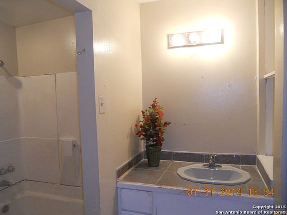 5th image of 1224 San Angelo