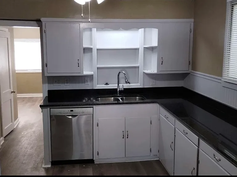 2332 Gurley Dr — Photo 14