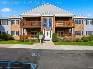 1405 Harbour Blvd APT 151, Trenton, MI 48183