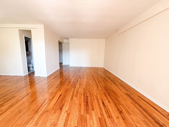 3rd image of 1279 E 17th St Unit 30