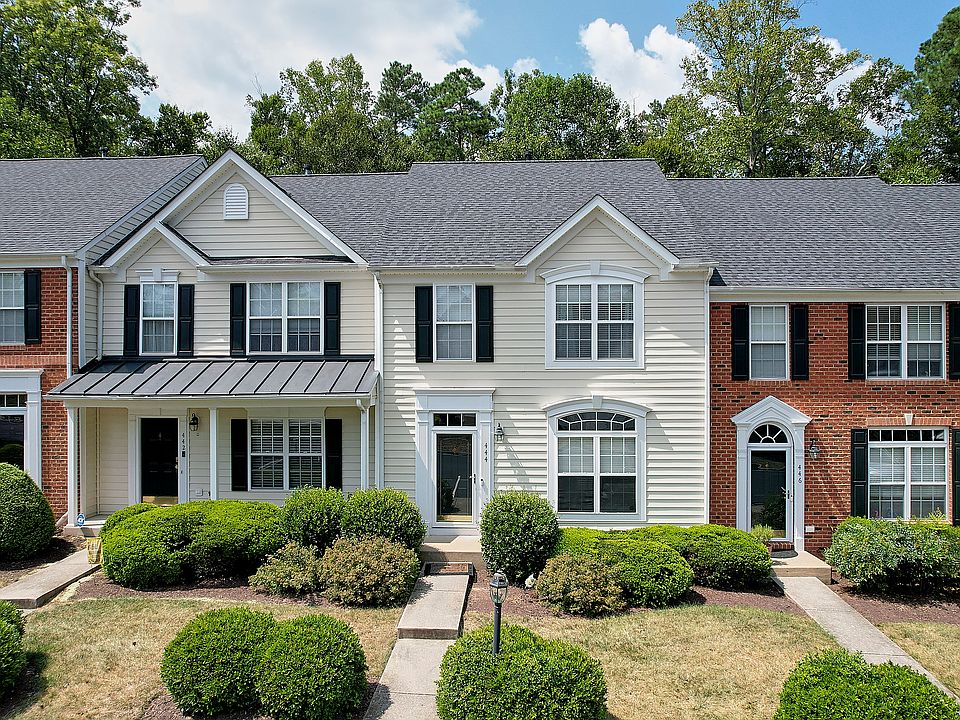 1st image of 444 Kingscote Ln