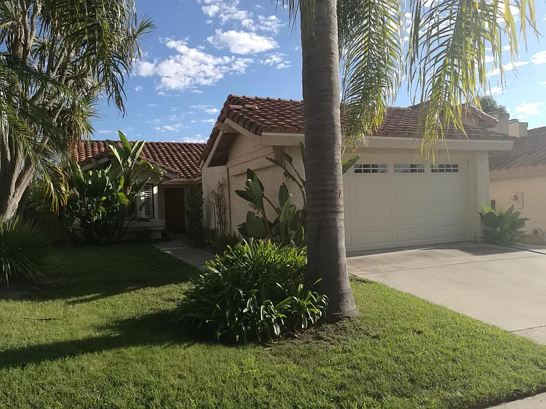 4251 Sturgeon Ct — Photo 2