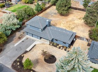 20888 W View Dr, Bend, OR 97702