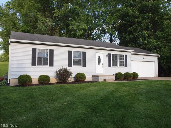 1422 Woodlawn Ave NW, Canton, OH 44708