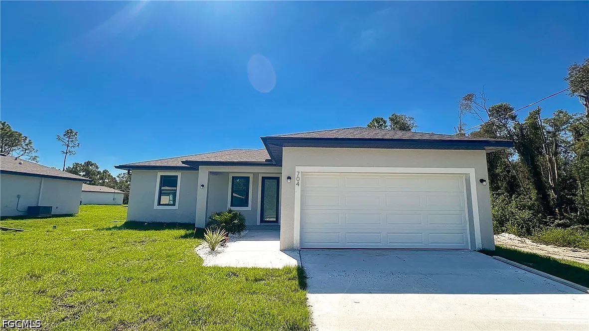3 bed, 2.0 bath, 1294 sqft, $1,800 — Photo 1