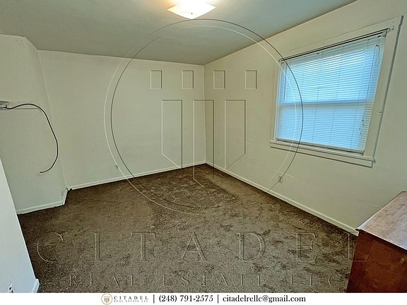 5th image of 33104 Alberta St