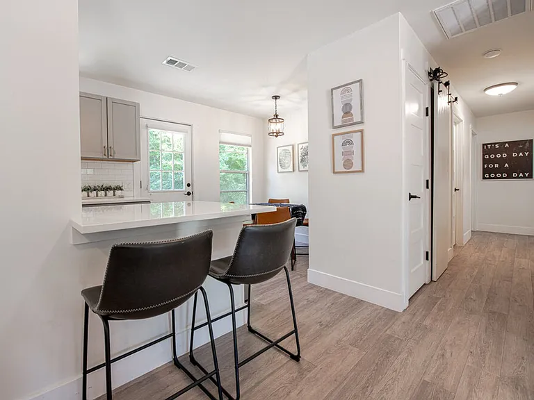 122 Havana St — Photo 6