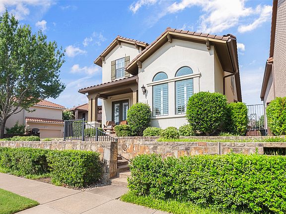 2nd image of 7019 Comal Dr