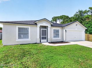 711 Avalon St SE, Palm Bay, FL 32909