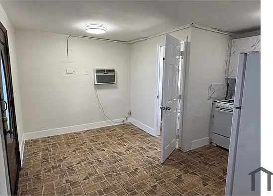 4201 NW 23rd Ave #REAR — Photo 9