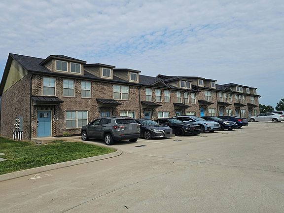 3rd image of 1000 Henry Place Blvd #108