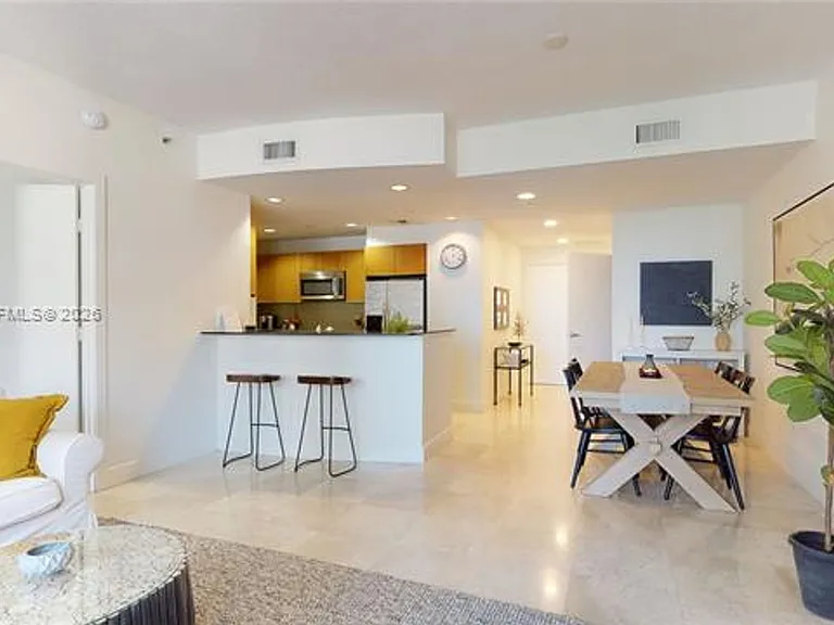 1060 Brickell Ave #1805 — Photo 19