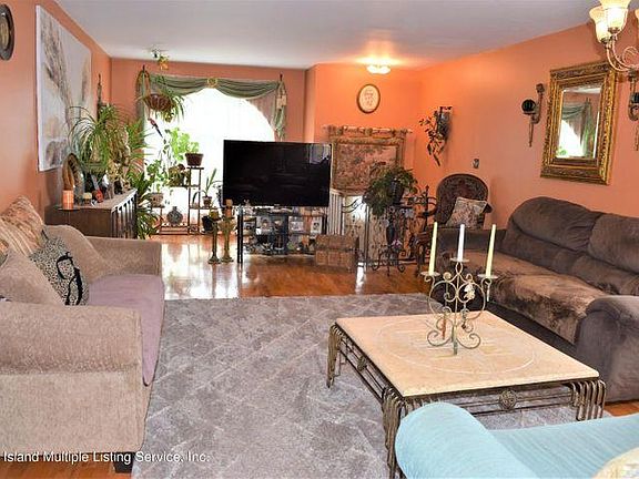 2nd image of 214 Finley Ave