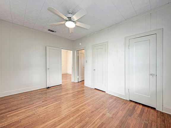 4th image of 4603 Shoalwood Ave