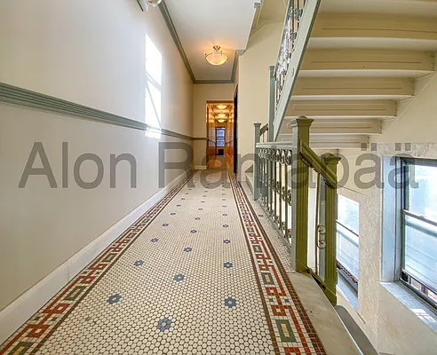 Rented by (Legacy) NY Quality Living Uptown | media 5