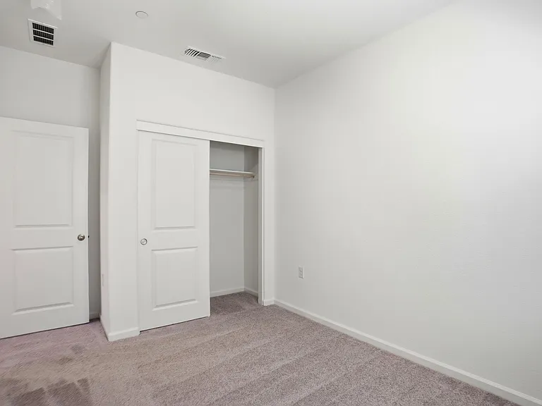 16047 Pirates Cove Ln — Photo 39