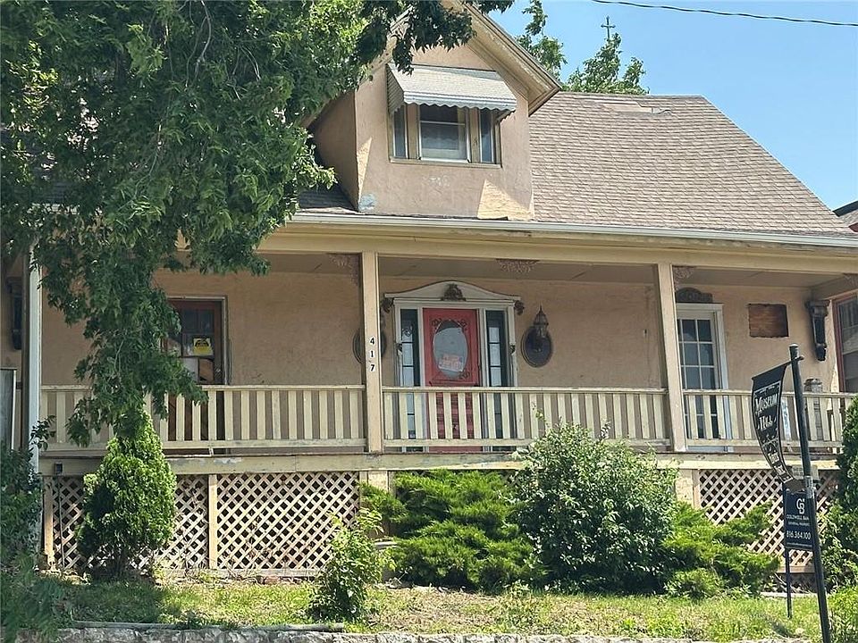 1st image of 415 S 9th St