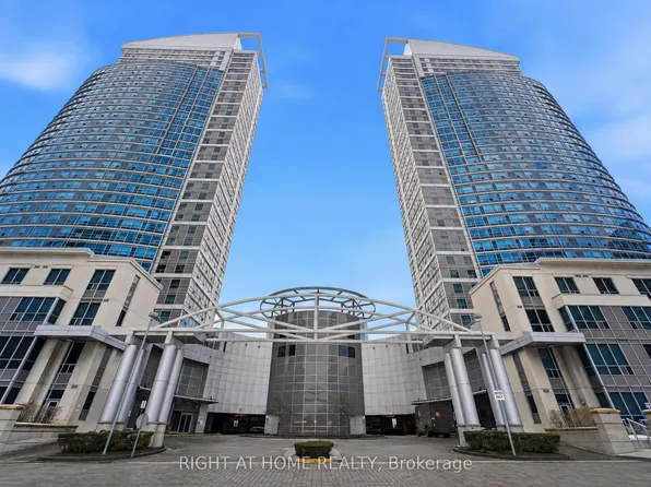 38 Lee Centre Dr #1612, Toronto, ON M1H 3J7