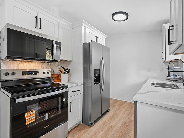 58 Inglewood St #58 — Photo 7