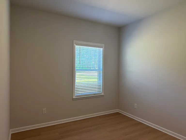 410 Hidden Reed Ct — Photo 10