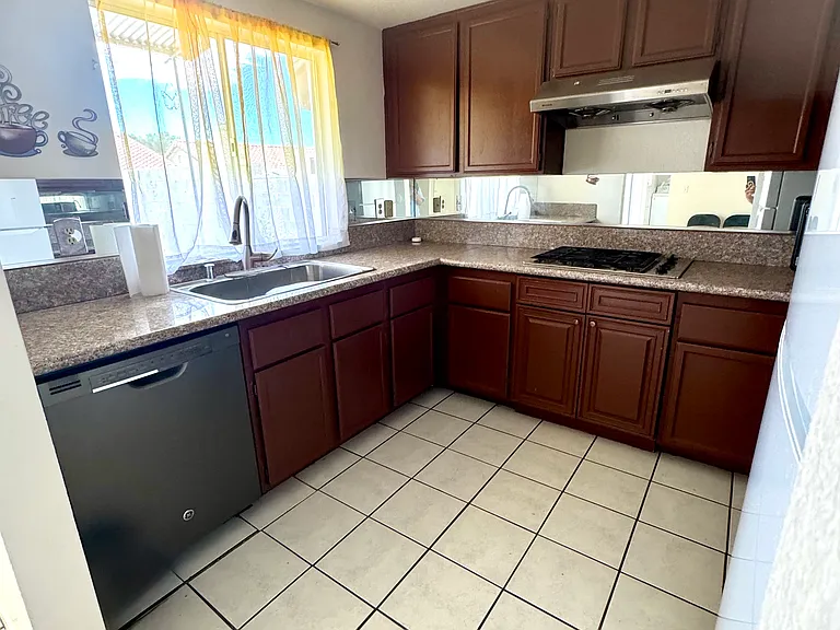 3240 Barbuda Rd — Photo 3