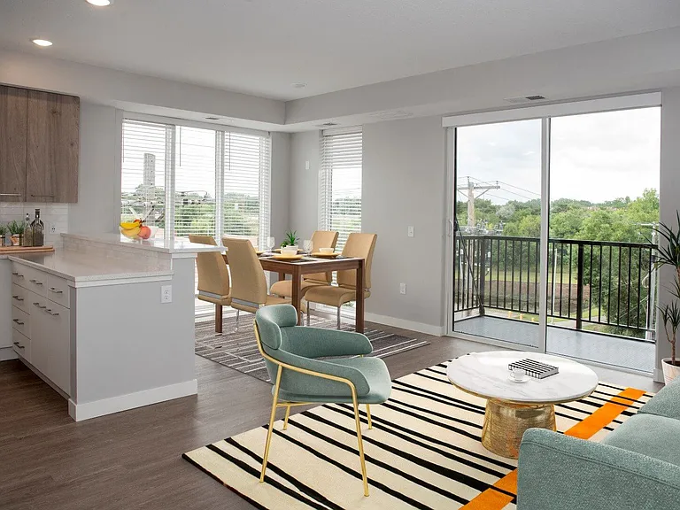 Urban Park I and II Apartments — Photo 102