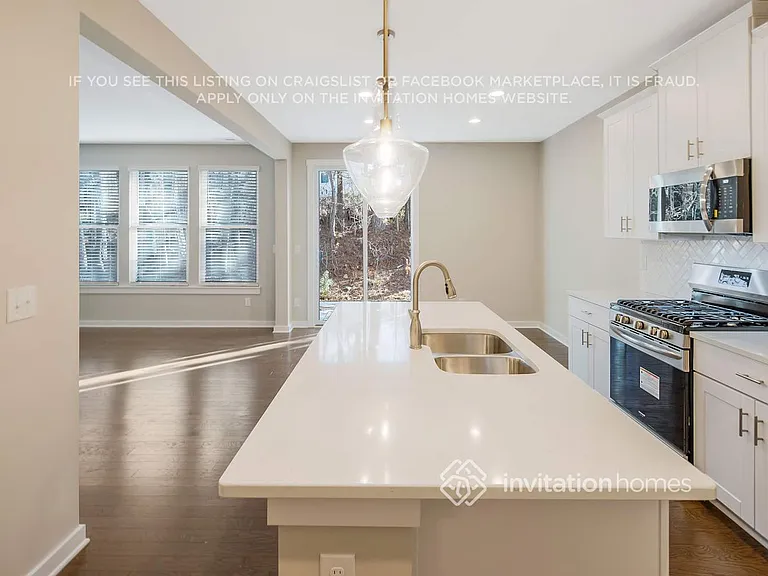 6313 Coatbridge Ln — Photo 11