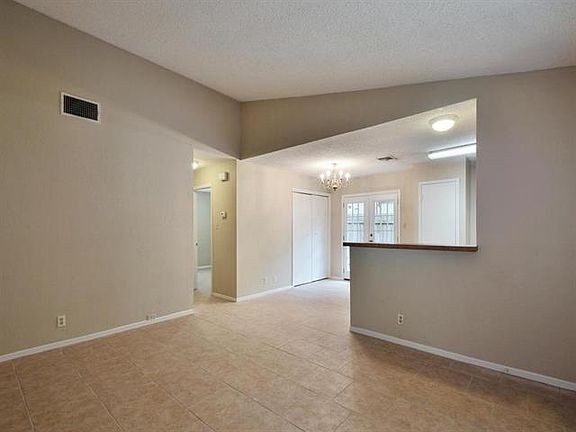 4th image of 10806B Topperwein Dr