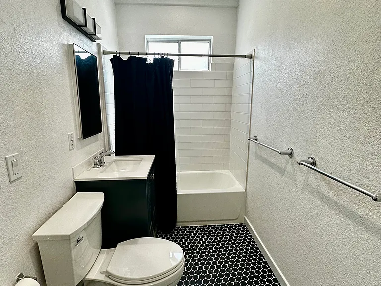 227 N Adams St #6 — Photo 20