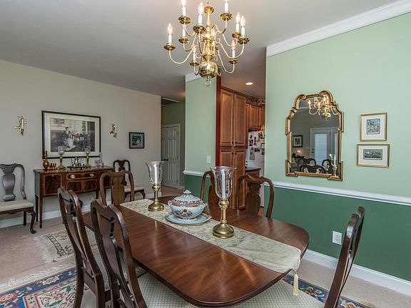 5th image of 9151 Delancey Cir