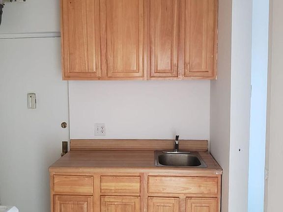 5th image of 111 Macdougal St APT 23